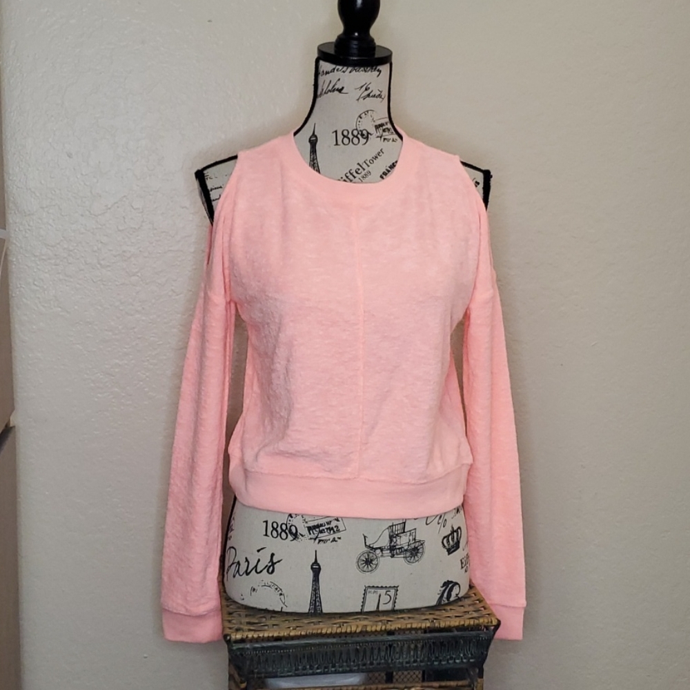 Aeropostales new girls top.